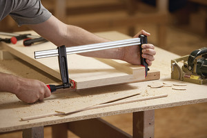 BESSEY_TPN-BE-2K_1/TPN-BE-2K_work_man_wood_2_1_1